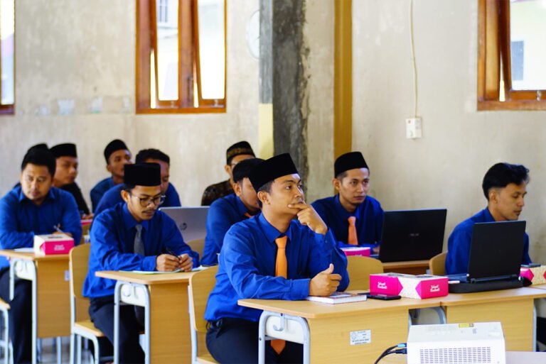 Implementasi Kurikulum Merdeka dan Sosialisasi Administrasi Pembelajaran