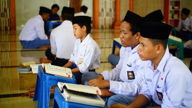 Baitul Qur'an Subang | Berakhlaq Qur'ani, Berbadan Sehat, Berpengetahuan Luas, Berbahasa Internasional