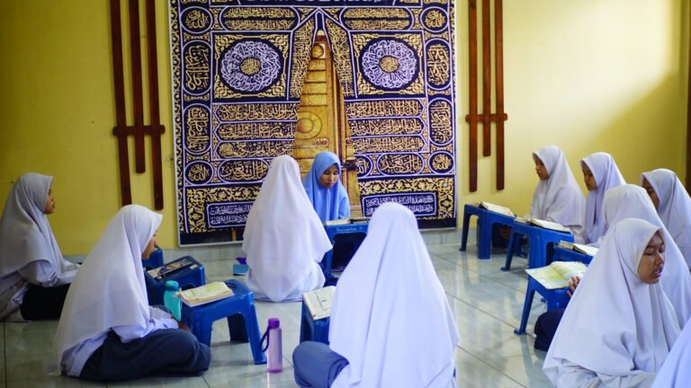 Baitul Qur'an Subang | Berakhlaq Qur'ani, Berbadan Sehat, Berpengetahuan Luas, Berbahasa Internasional